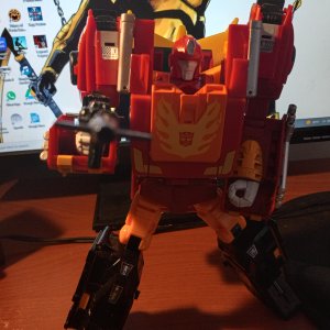 PoP Rodimus Prime Leadership class